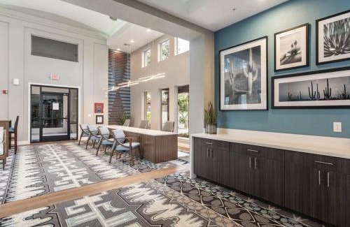 North Scottsdale Apartment | Pure Suites 2 Bed N Scottsdale McDowell Mtn Ranch Gym Pool