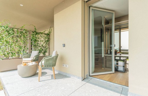 Como Villa | PureView Luxury - Ground Floor, Breakfast & Pool