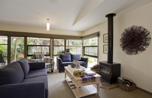 Anglesea House | Purfect Purnell