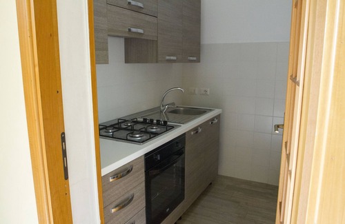 Mascali Apartment | Purple in the park: where to listen to silence and watch the stars