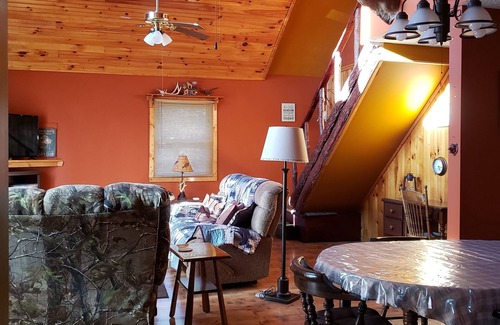 Pymatuning Central Cottage | Pymatuning Lake Cottage!