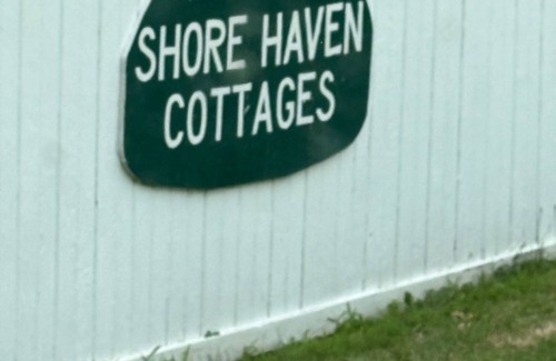 Pymatuning Central Cottage | Pymatuning Lakefront Cottage 2 with Dock Slip
