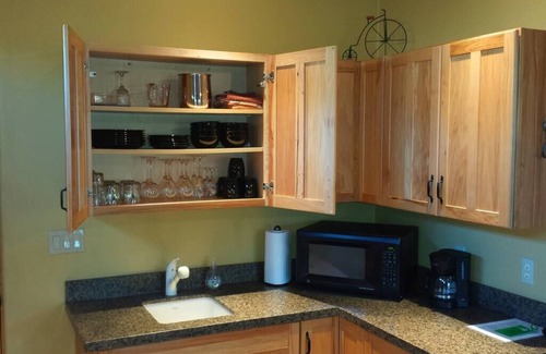 West Sedona House | Pyramid Rock View Suite by the Creek