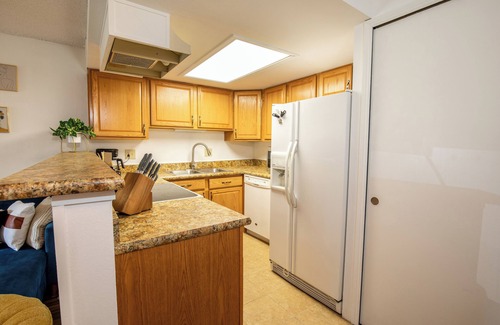 Foothills Condo | Quaint 2 Bedroom Condo 15min to Red Rocks Amphitheater