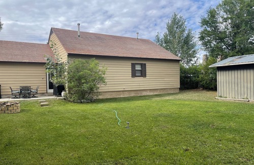 Big Piney House | Quaint 3 Bedroom Piney Drive Cottage