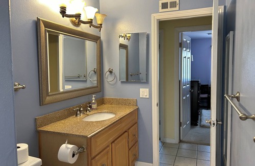 Goleta House | Quaint 4-bedroom house in Goleta Walk to beach, Perfect for visiting professors.