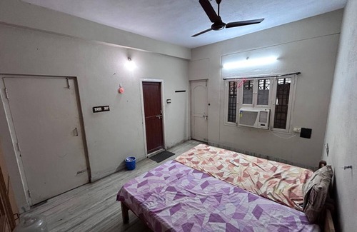 Visakhapatnam House | Quaint 9-bedroom bungalow with WiFi, AC in Visakhapatnam