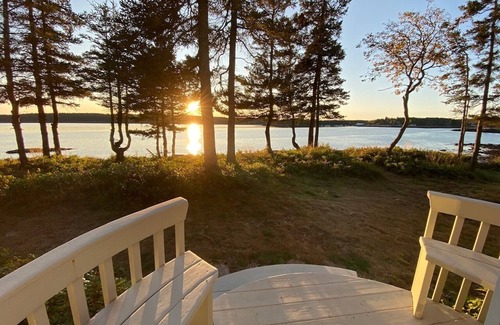 Winter Harbor Cottage | Quaint and rustic cottage nestled on the shores of a small Maine village.
