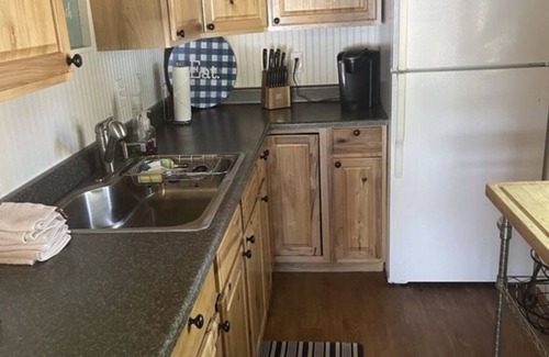 Traverse City Cabin | Quaint cabin on Bass Lake - Close to Traverse City dining and shopping!