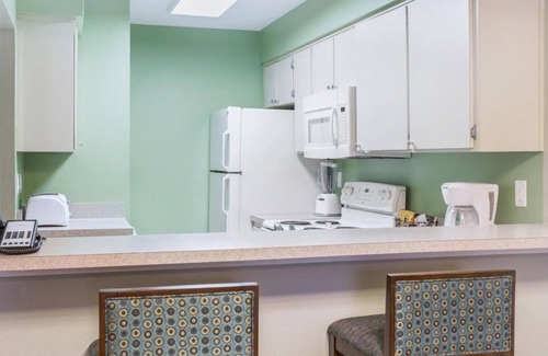 Solivita Resort | Quaint Country Setting, 2 Modish Units, Pool, Parking, BBQ Facilities
