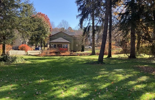 Wellsboro House | Quaint & Cozy Guest House on Main St., park & walk downtown, Wi-Fi available.