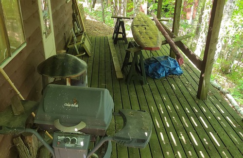 Cumberland Cabin | Quaint getaway cabin on an exclusive Northwoods lake