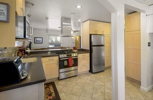 Flagstaff House | Quaint Historic Downtown Flagstaff Hideaway