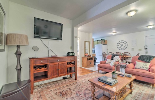 Getty Square Condo | Quaint Yonkers Condo - 1 Block to Hudson River!