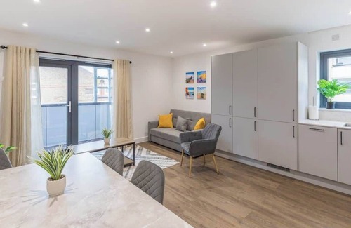 Kemptown Apartment | Quality Flat near Hospital&Beach, Brighton College