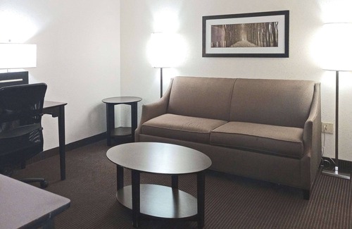 Atchison Hotel | Quality Inn Atchison