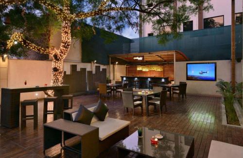 Sector 14 Hotel | Quality Inn Gurgaon