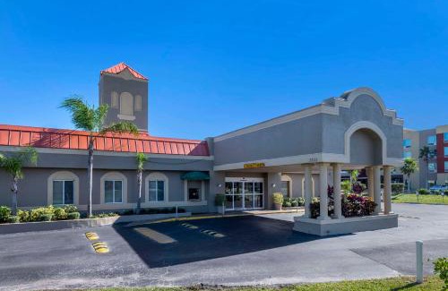 Titusville Hotel | Quality Inn Kennedy Space Center