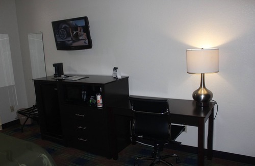 North Vernon Hotel | Quality Inn North Vernon near Hwy 50