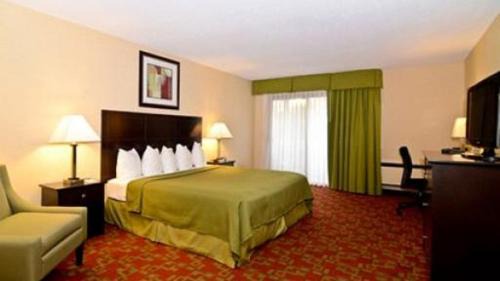 Shelburne Hotel | Quality Inn Shelburne - Burlington