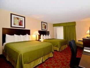 Shelburne Hotel | Quality Inn Shelburne - Burlington