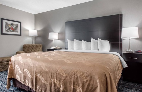 Brownsburg Hotel | Quality Inn & Suites Brownsburg - Indianapolis West