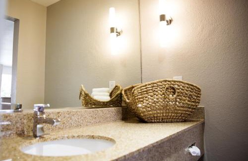 West Kissimmee Hotel | Quality Inn & Suites By the Parks