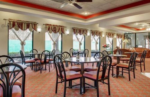 Clinton Hotel | Quality Inn & Suites Clinton - Jackson West