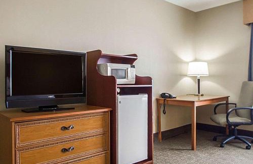 Fishkill Hotel | Quality Inn & Suites Fishkill South near I-84