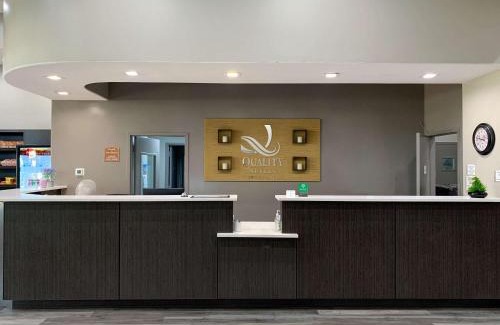 Jersey Village Hotel | Quality Suites Houston NW Cy-Fair