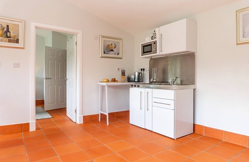 Shrewsbury Apartment | Quarry View Studio in Shrewsbury with Parking