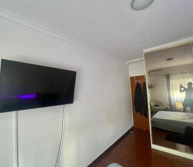 Laranjeiro House | Quarto de Casal Remodelado
