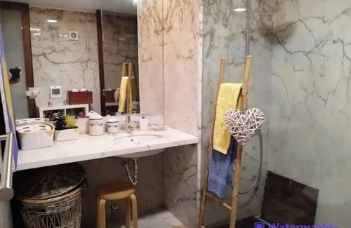 Maia Apartment | Quarto em Ambiente Familiar