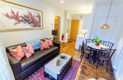 Mevagissey Apartment | Quay Loft, Historic Net Loft on Mevagissey Harbour, chic luxury living with FREE Parking