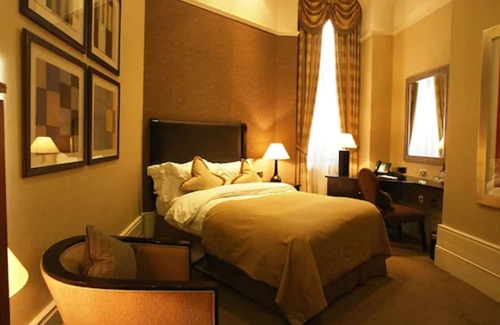 Leeds City Center Hotel | Quebecs