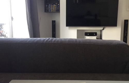 Saint-Vincent-de-Paul Apartment | QUEEN SUITE nnDelightful 2-bedroom apartment with WiFi in Paris