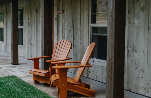 Victor Cabin | Queen Twin Cabin at Moose Creek Ranch!