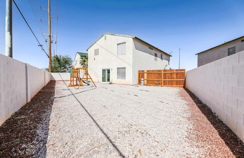 North Las Vegas Villa | Quick in and out. Location to Explorer.City & Beyond