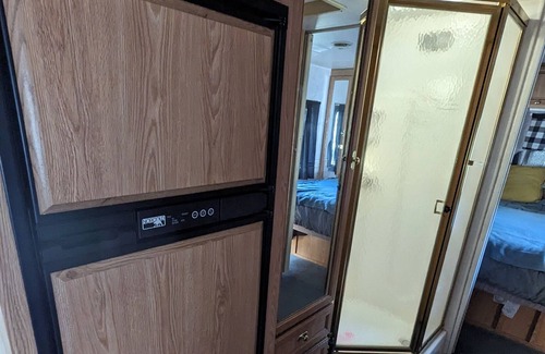 Grant County House | Quick stay? Come to Hideaway! RV that sleeps all your out of town guests!