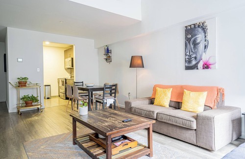 Midtown West Apartment | Quiet 2BR/1.5 Bath APT in Times SQ