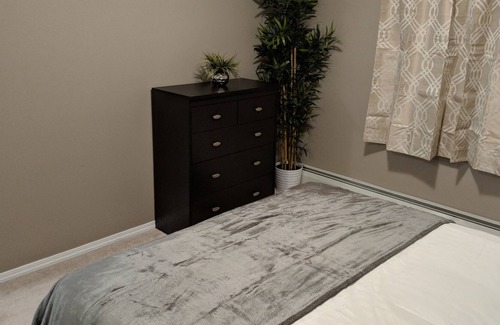 Stony Plain Condo | Quiet 2BR2Bath Condo Stony Plain Close to Westview Hospital w/ U/G Parking