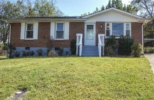 Madison House | Quiet 3-bedroom renovated house with central air in Nashville