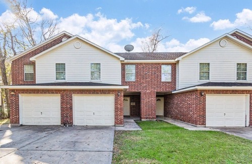 Northeast Houston Apartment | Quiet 3 Bedroom Spacious