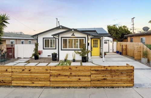 Normal Heights House | Quiet 3BR Home w/Heated Pool near Balboa & Zoo