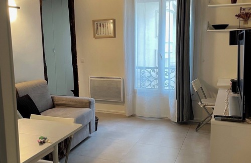 Saint-Vincent-de-Paul Apartment | Quiet and central apartment