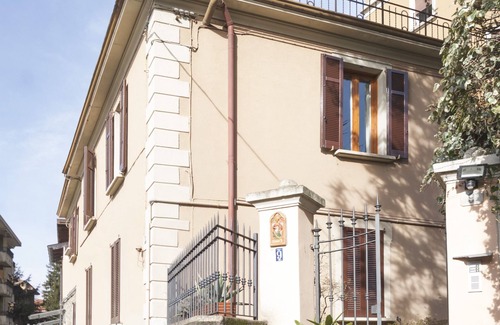 Como Apartment | QUIET AND CHARMING FLAT IN VILLA WITH GARDEN
