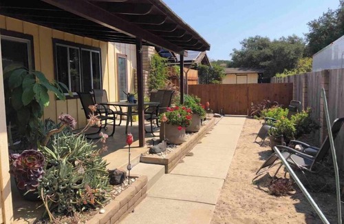 Mission Hills House | Quiet and comfortable 3 bed room 2 bath home in a great neighborhood