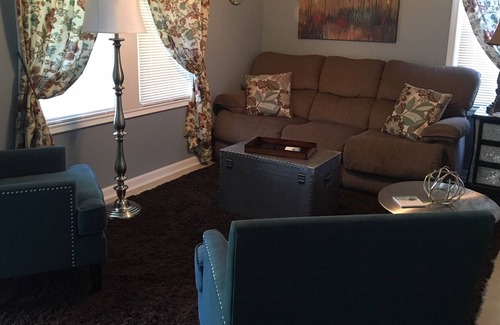 Carencro House | Quiet and Comfy Living