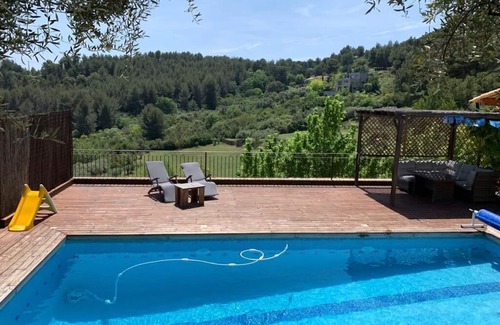 Aubagne Villa | Quiet and Hillside Aubagne at the foot of Garlaban