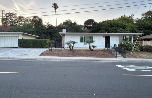 Monterey Park House | Quiet and Private Hillside Single Home 3bed/2bath in Monterey Park
